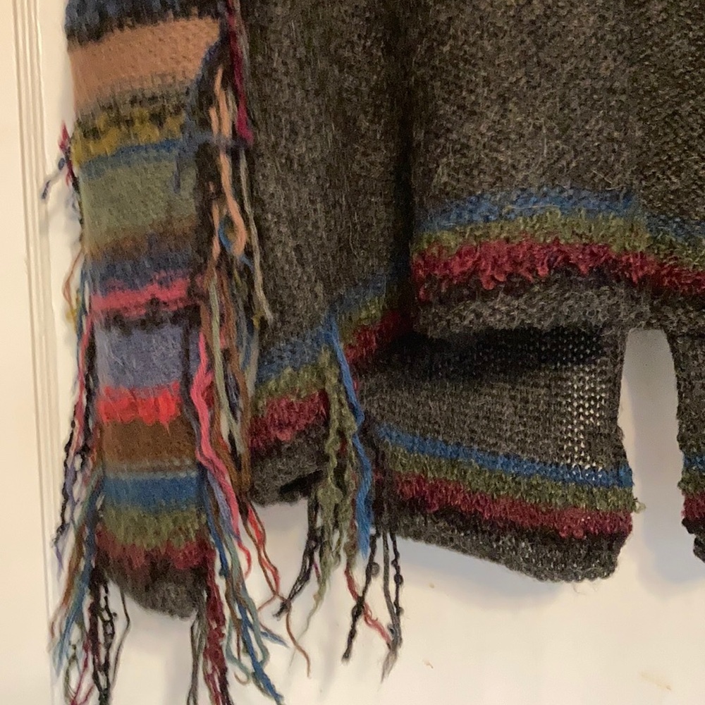 Beyond Threads cardigan - Picture 5 of 6